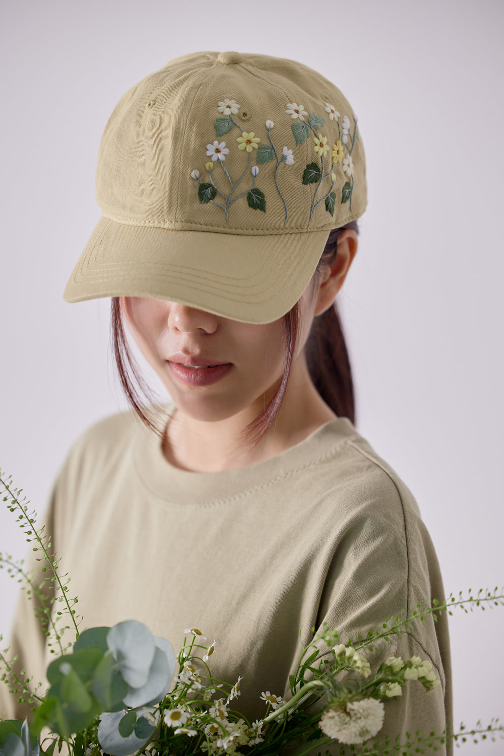 Sunny Daisy Bloom Embroidered Cap