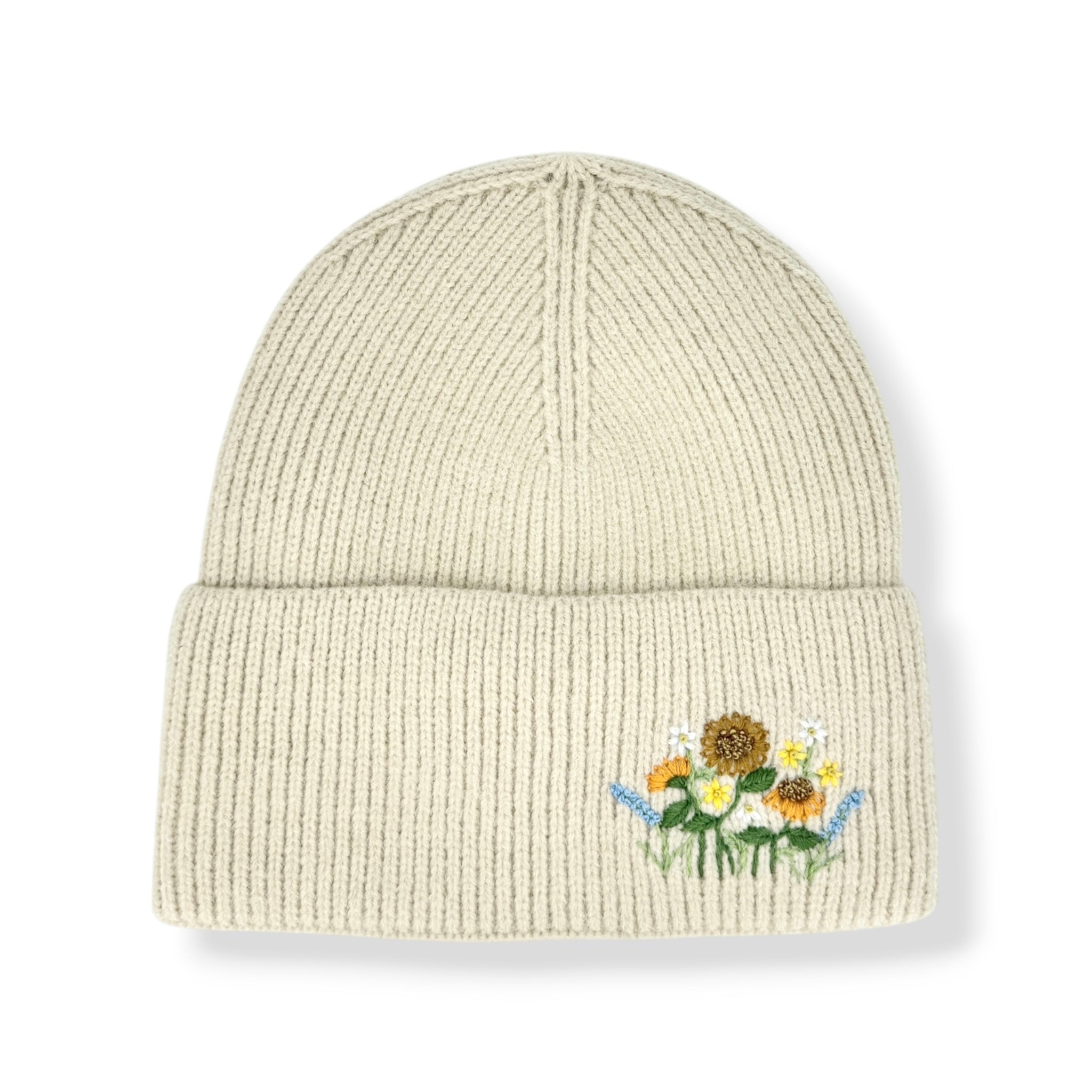 Daisy Beige Beanie