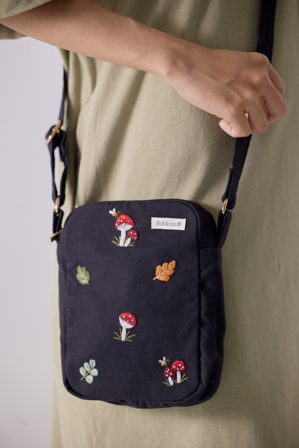 Mushroom Embroidery Cross Body Bag Black