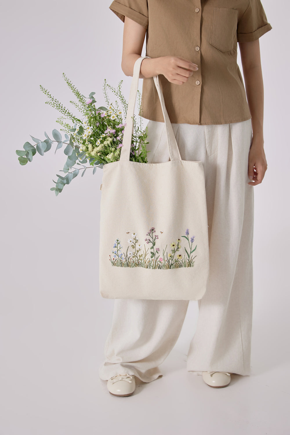 Botanical Garden Embroidery Tote Bag