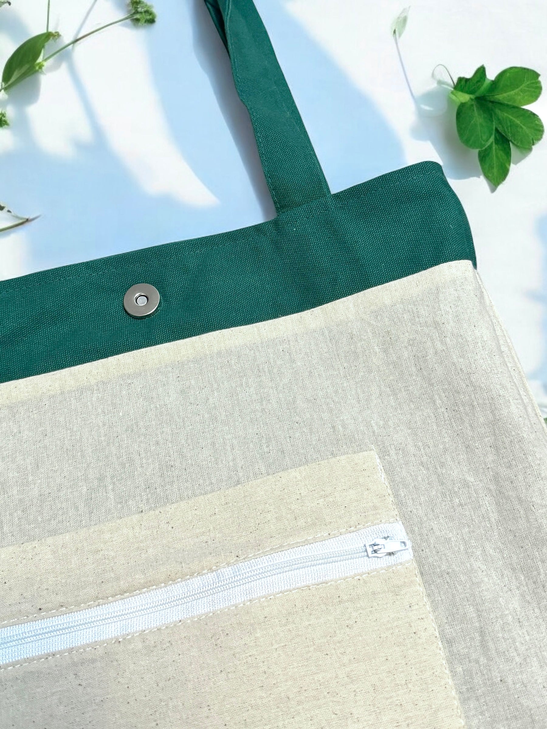 Mushroom Embroidery Tote Bag Green