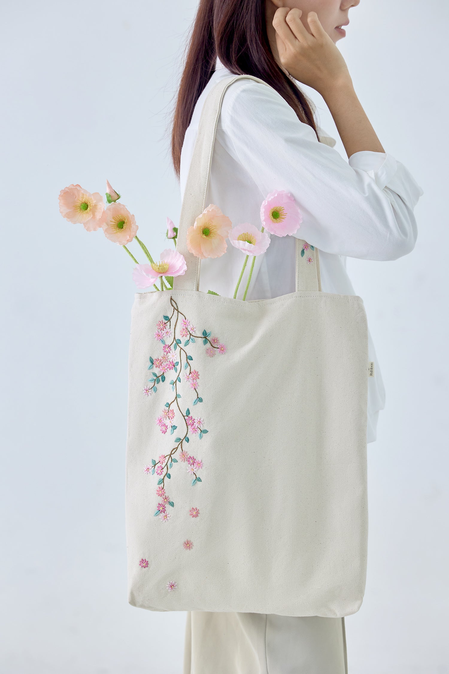 Falling Floral Embroidered Branch Tote Bag Beige