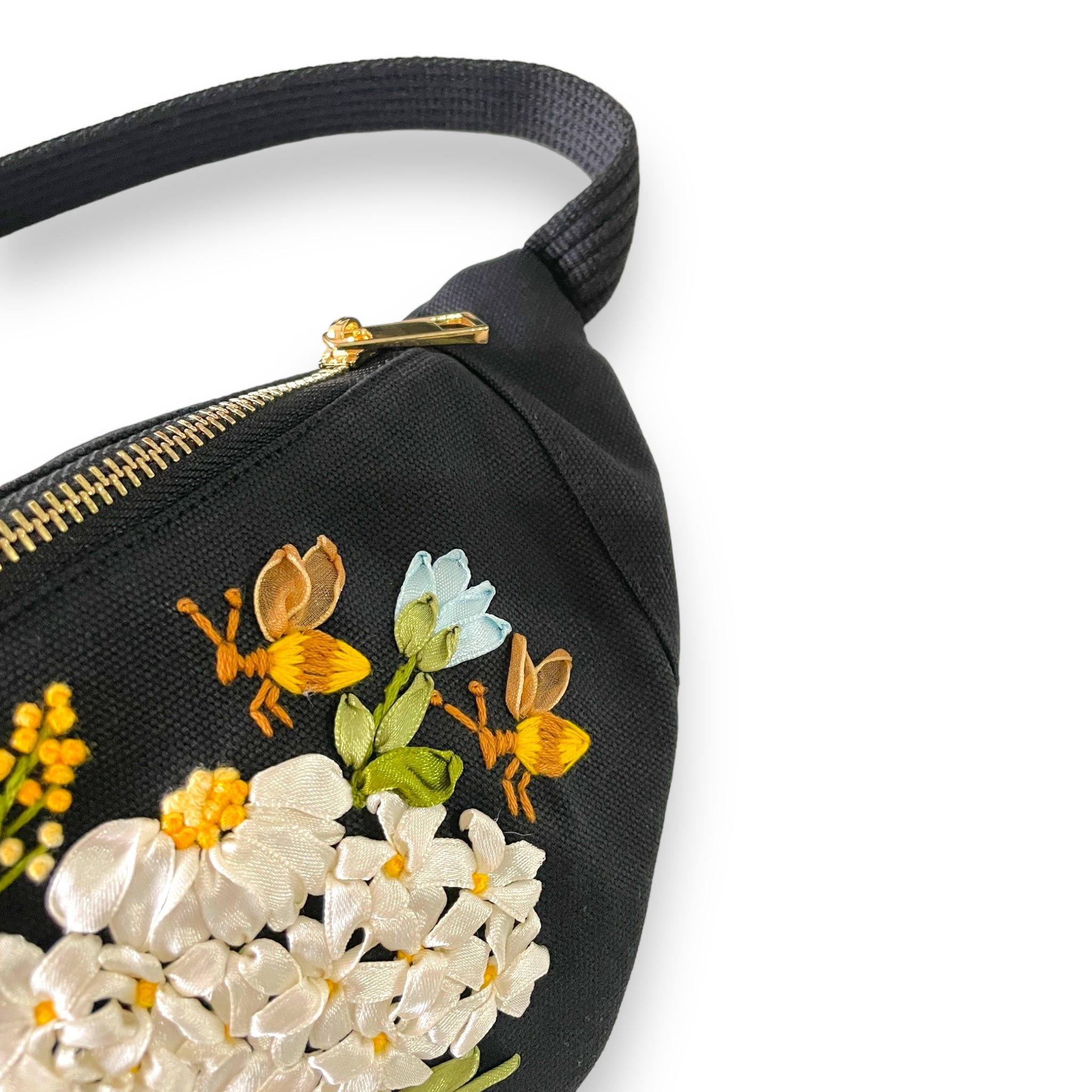 Daisy Ribbon Embroidery Cross Body Bag