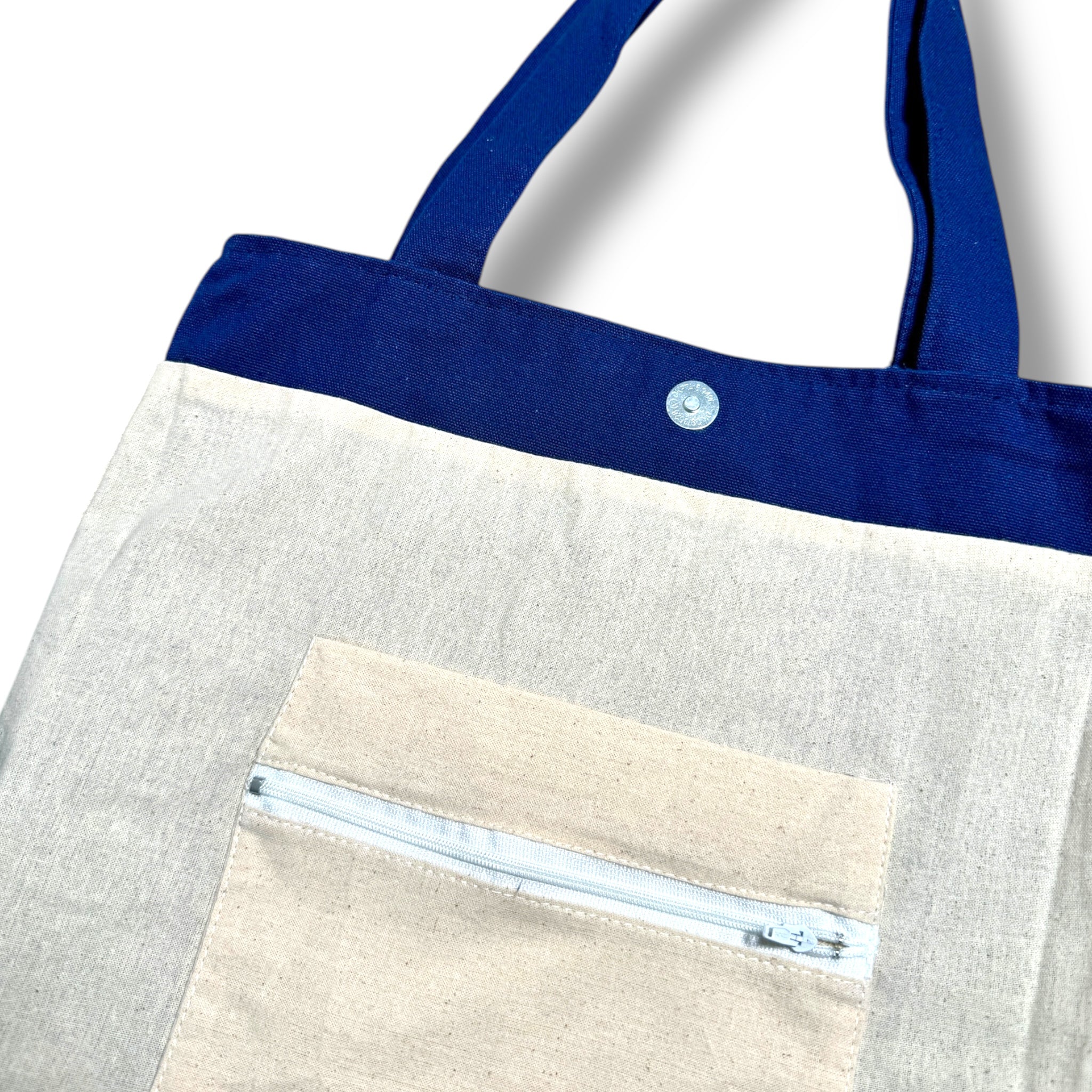 Daisy Pocket Embroidery Tote Bag